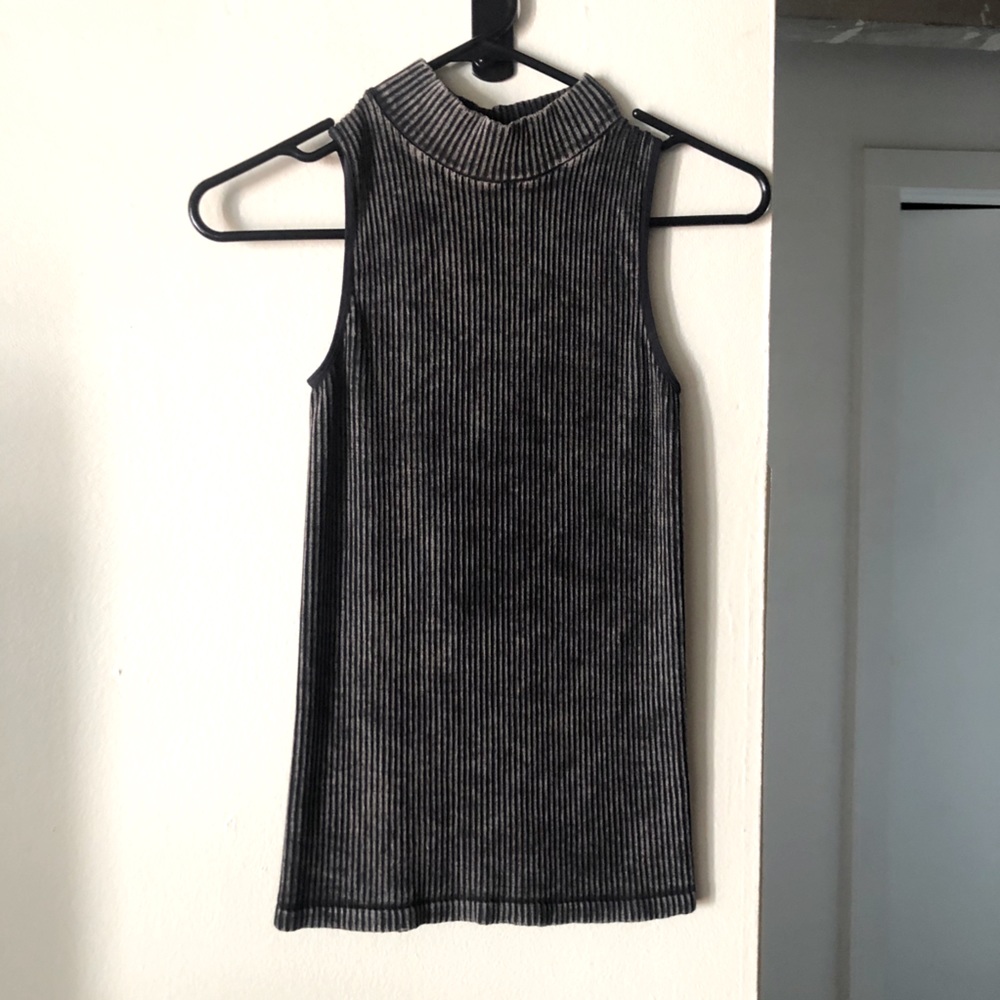XS/S Ribbed Knit Mock Neck Tank Top